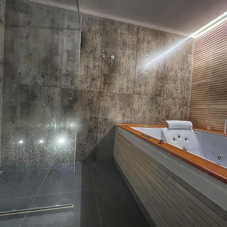 Amay City Suite Bari Kültér fotó