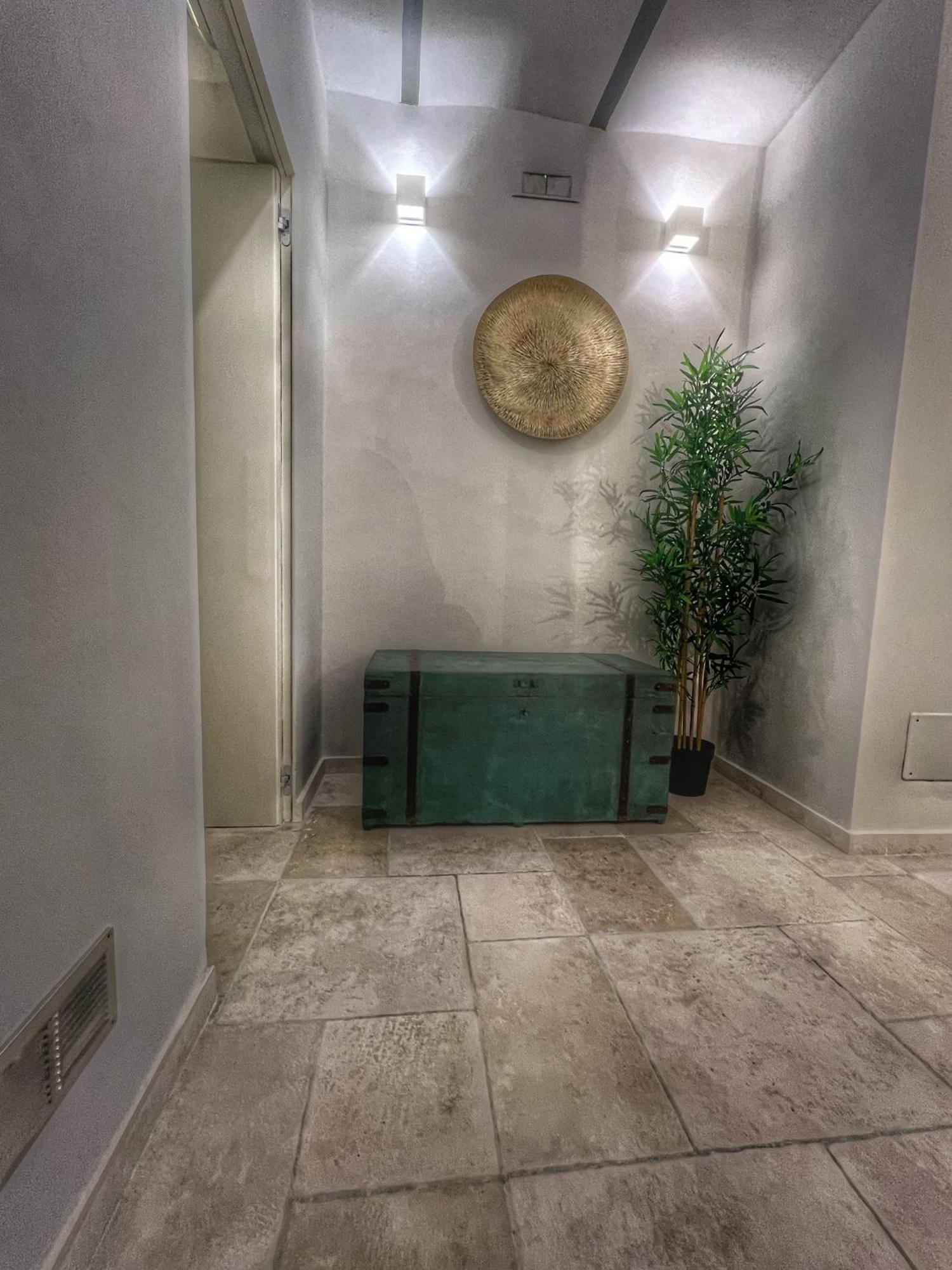 Amay City Suite Bari Kültér fotó