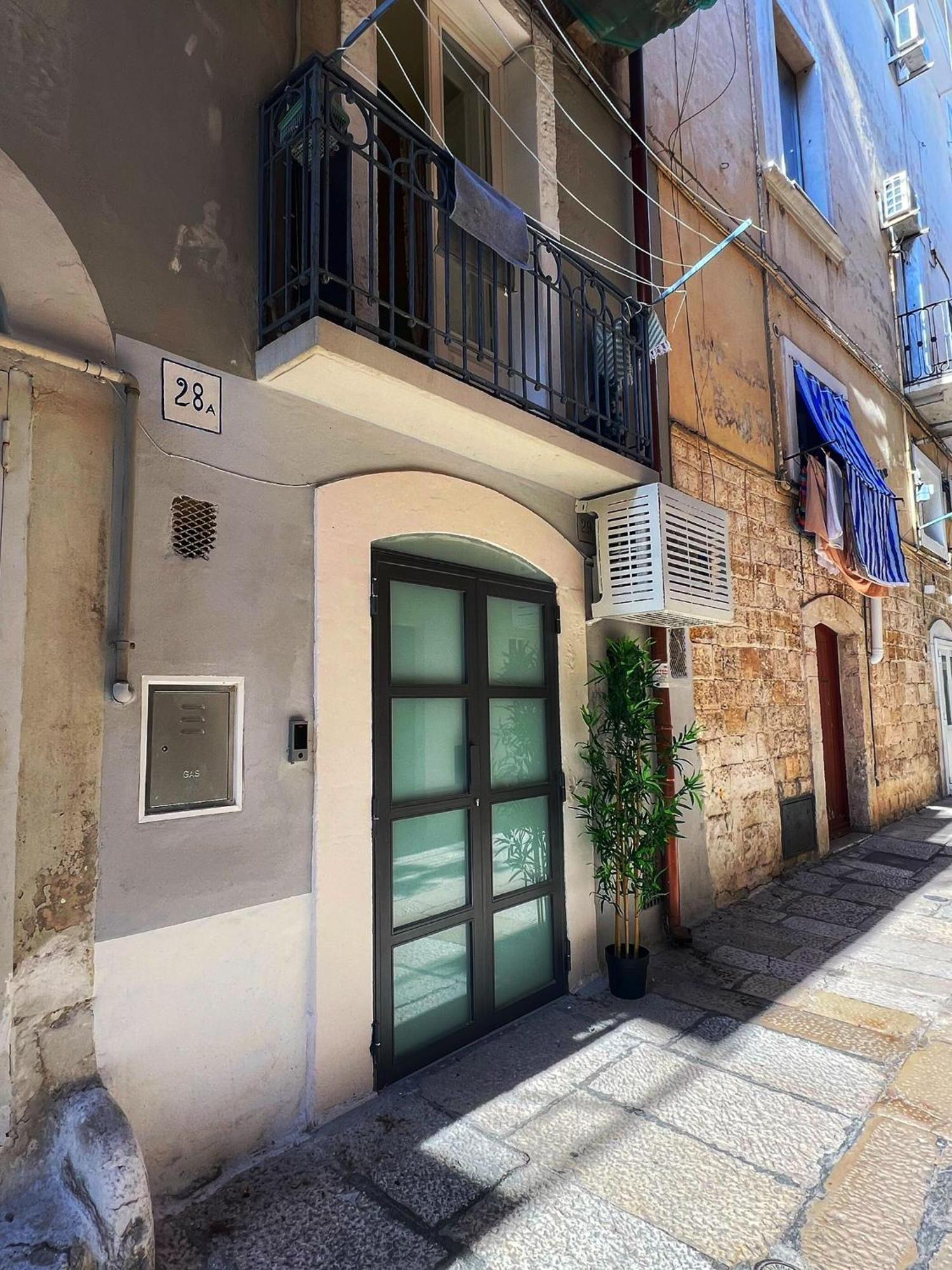Amay City Suite Bari Kültér fotó
